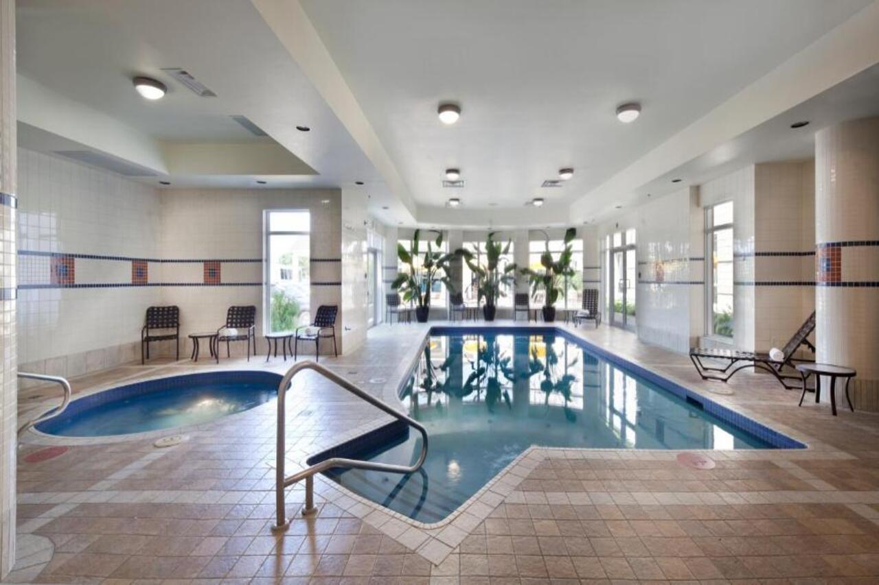 Hilton Garden Inn Montreal Airport Дорваль Екстер'єр фото
