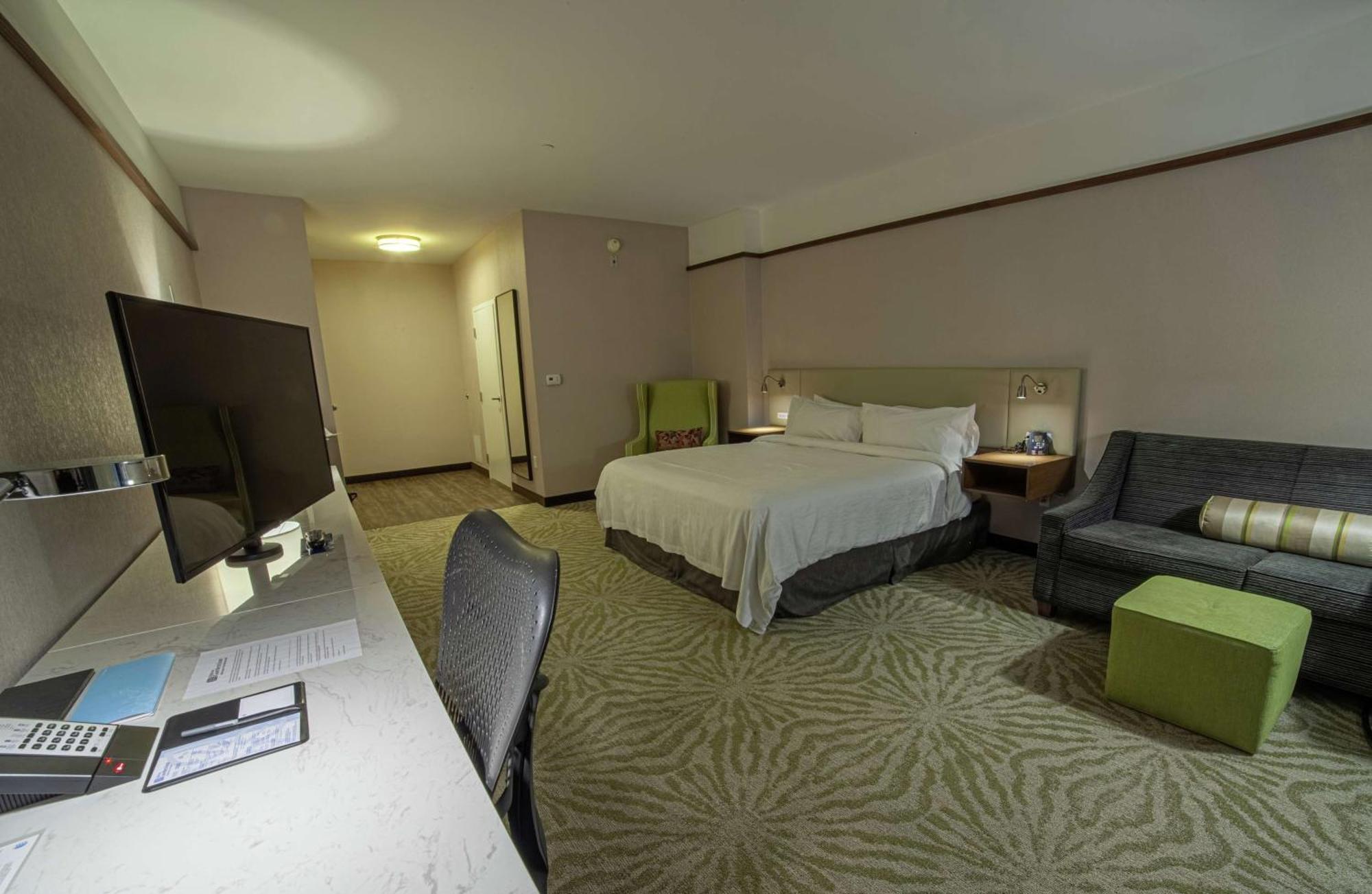 Hilton Garden Inn Montreal Airport Дорваль Екстер'єр фото